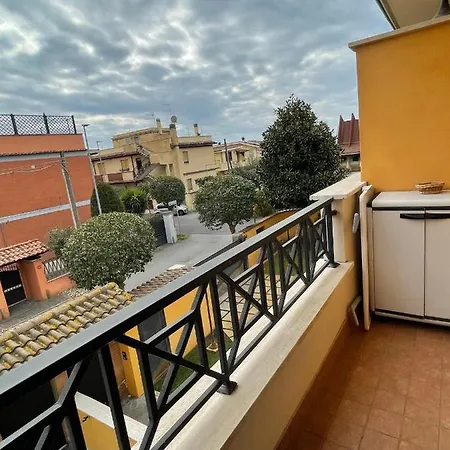 La Casa Di Flora Aeroporto Di Casa vacanze